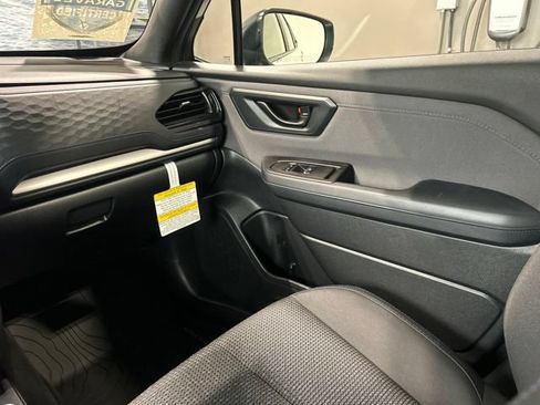Used 2026 Subaru Forester Premium AWD/4WD image 21