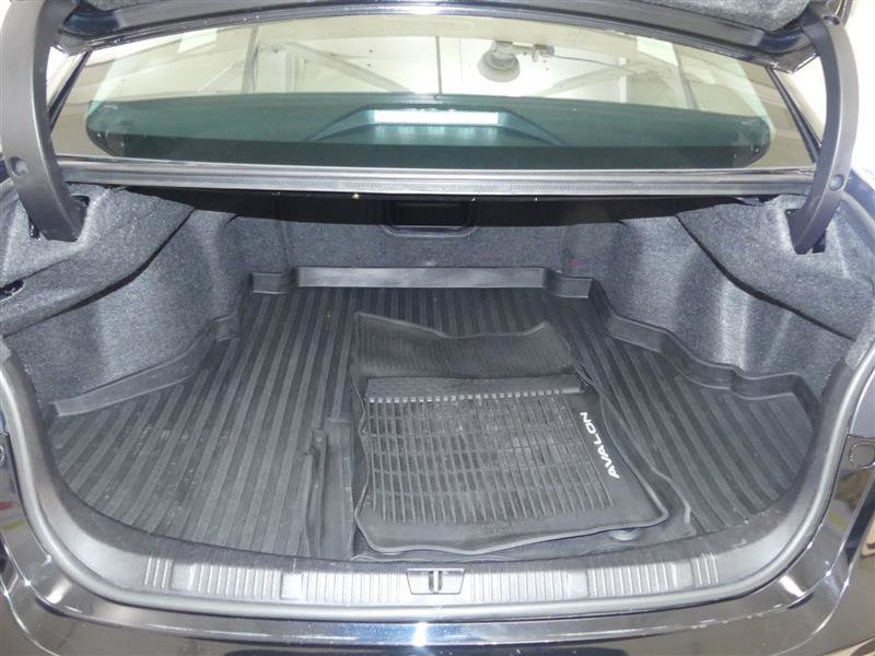 Used 2018 Toyota Avalon Touring w/ All Weather Liner Package FWD image 30