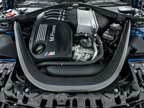 Used 2020 BMW M4 Coupe w/ Competition Package image 17