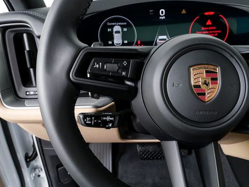 New 2026 Porsche Cayenne image 10