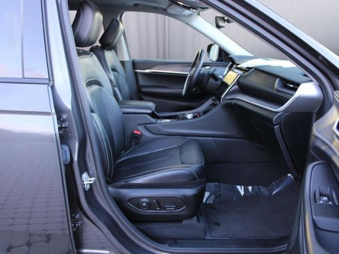 Used 2021 Jeep Grand Cherokee L Limited image 35