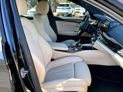 Used 2019 BMW 530i image 9