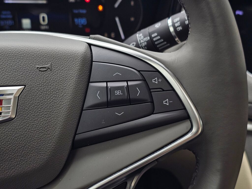 Used 2018 Cadillac XT5 Premium Luxury AWD/4WD image 28
