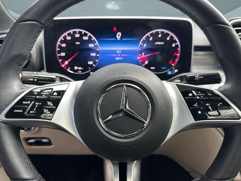 Used 2024 Mercedes-Benz C 300 Sedan image 11