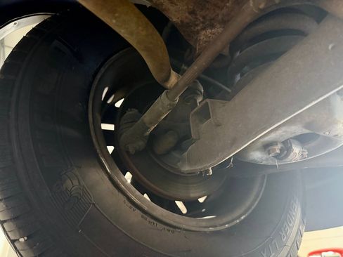 Used 1993 Dodge Dakota 2WD Club Cab image 98