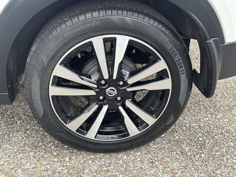 Used 2020 Nissan Kicks SV FWD image 5