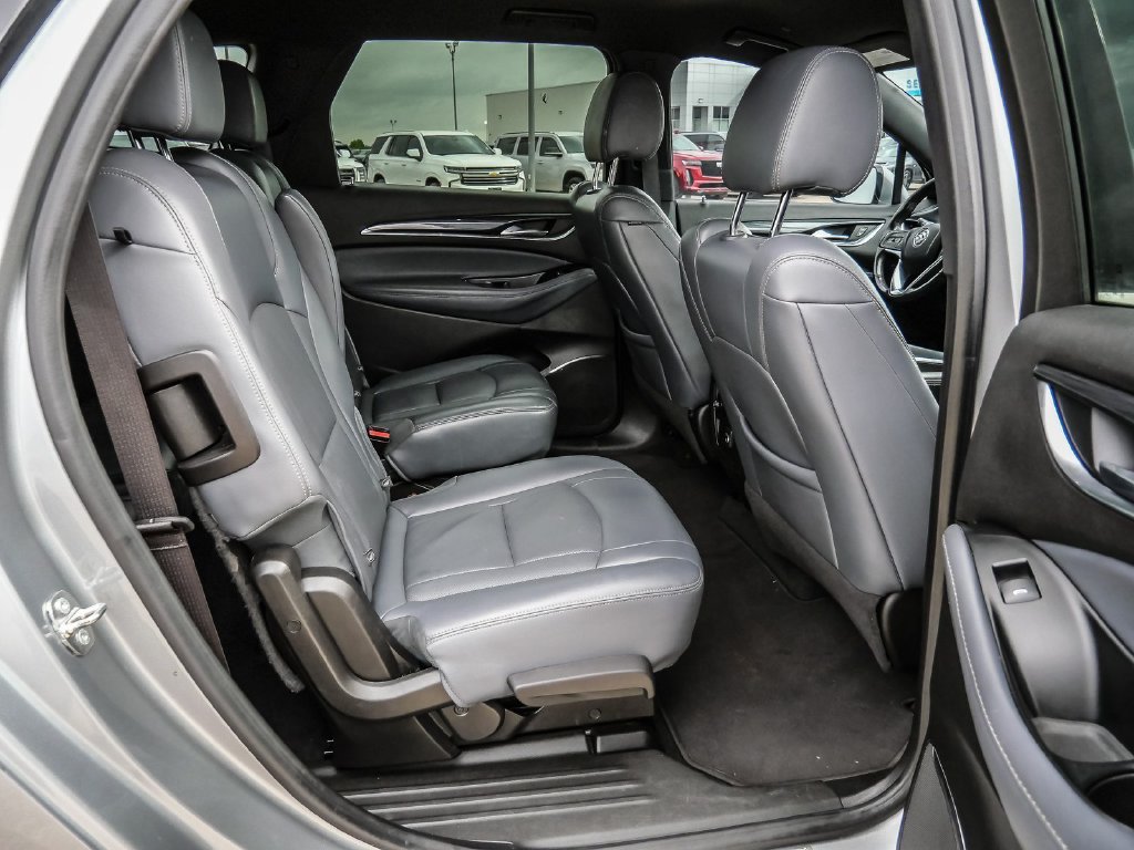 Used 2024 Buick Enclave Essence w/ Sport Touring Edition FWD image 19