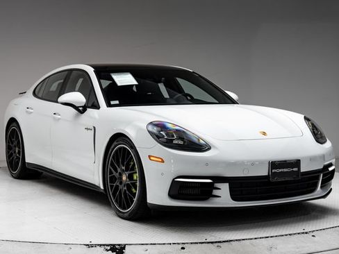 Used 2019 Porsche Panamera 4 AWD/4WD image 34