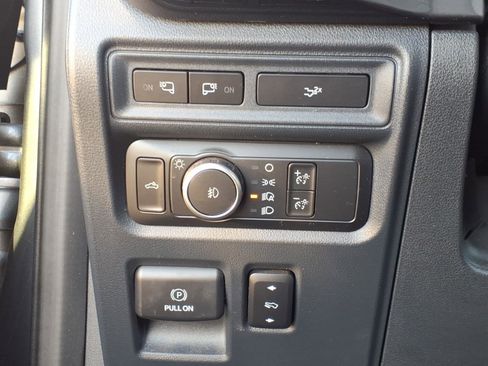 Certified 2022 Ford F150 XLT w/ Equipment Group 302A High image 18