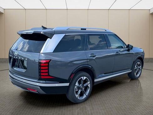 New 2026 Hyundai Palisade Limited image 3