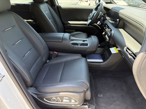 New 2026 Hyundai Palisade Calligraphy FWD image 13