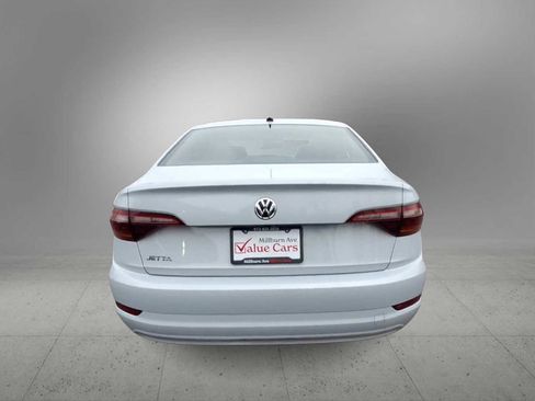 Used 2019 Volkswagen Jetta S w/ Driver Assistance Package image 7