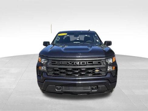 Used 2022 Chevrolet Silverado 1500 Custom image 2