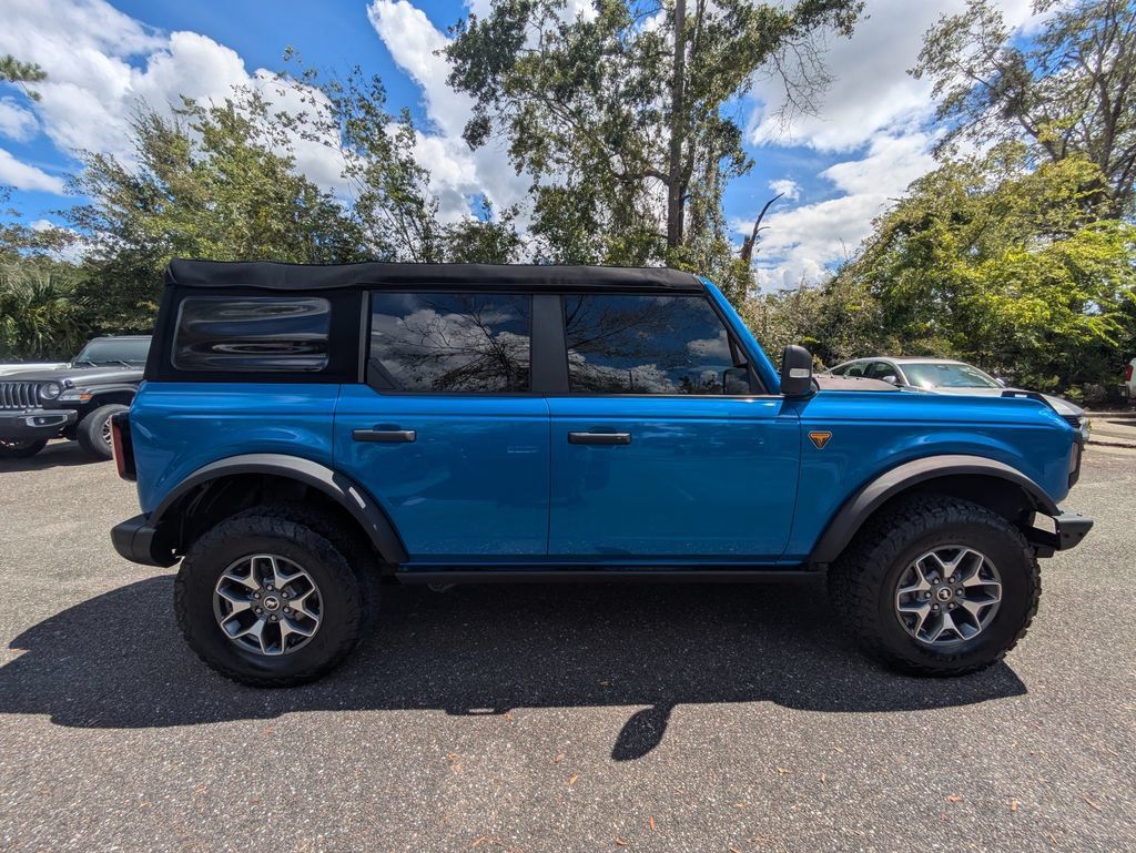 Used 2023 Ford Bronco Badlands AWD/4WD image 3