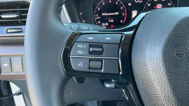 Used 2026 Honda Pilot Touring image 12