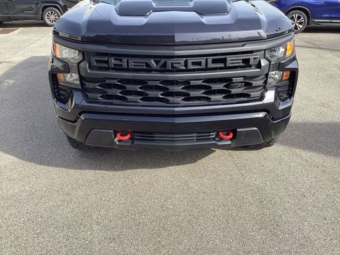 Used 2023 Chevrolet Silverado 1500 Custom Trail Boss w/ LPO, Dark Essentials Package image 18