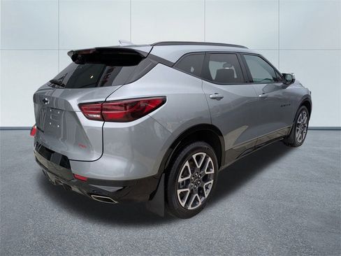 Used 2024 Chevrolet Blazer RS image 3