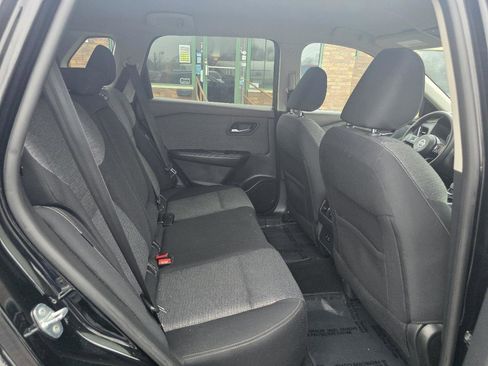 Used 2021 Nissan Rogue SV image 15