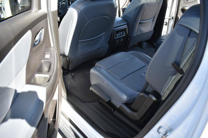 Used 2019 Chevrolet Traverse Premier w/ LPO, 'HIT The Road' Package AWD/4WD image 19