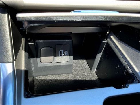 Used 2023 Ford Explorer Timberline image 18