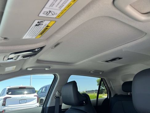 New 2026 Kia Niro Wave w/ Wave Preserve Package FWD image 22