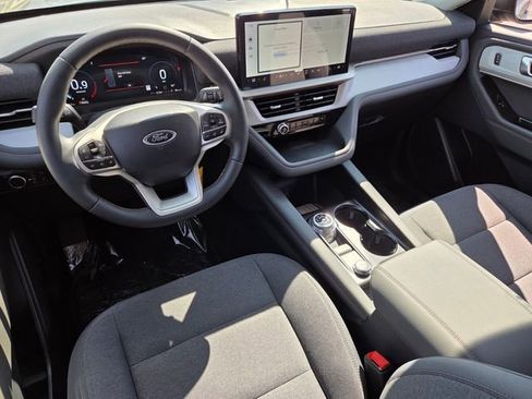 New 2026 Ford Explorer Active image 7