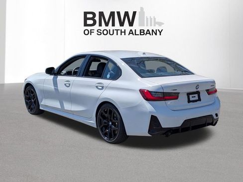 New 2026 BMW 330i xDrive Sedan w/ M Sport Package AWD/4WD image 4