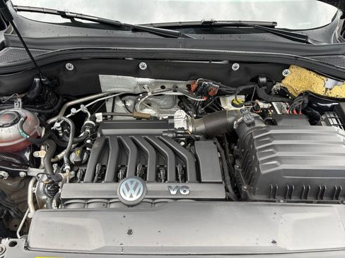 Used 2023 Volkswagen Atlas SEL R-Line AWD/4WD image 22