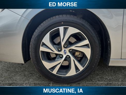Used 2025 Subaru Legacy AWD/4WD image 9