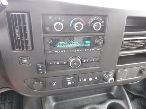 Used 2023 Chevrolet Express 2500 w/ Driver Convenience Package image 14