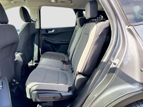 Used 2021 Ford Escape SE FWD image 22