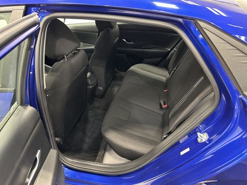 Certified 2023 Hyundai Elantra SEL w/ Preferred Accessory Package FWD image 22