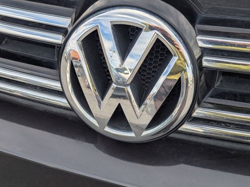 Used 2016 Volkswagen Tiguan S AWD/4WD image 11