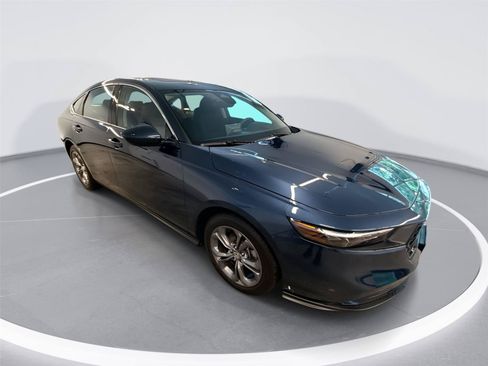 Used 2024 Honda Accord EX image 1