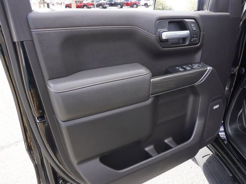 Certified 2022 GMC Sierra 1500 AT4 w/ AT4 Premium Package image 16