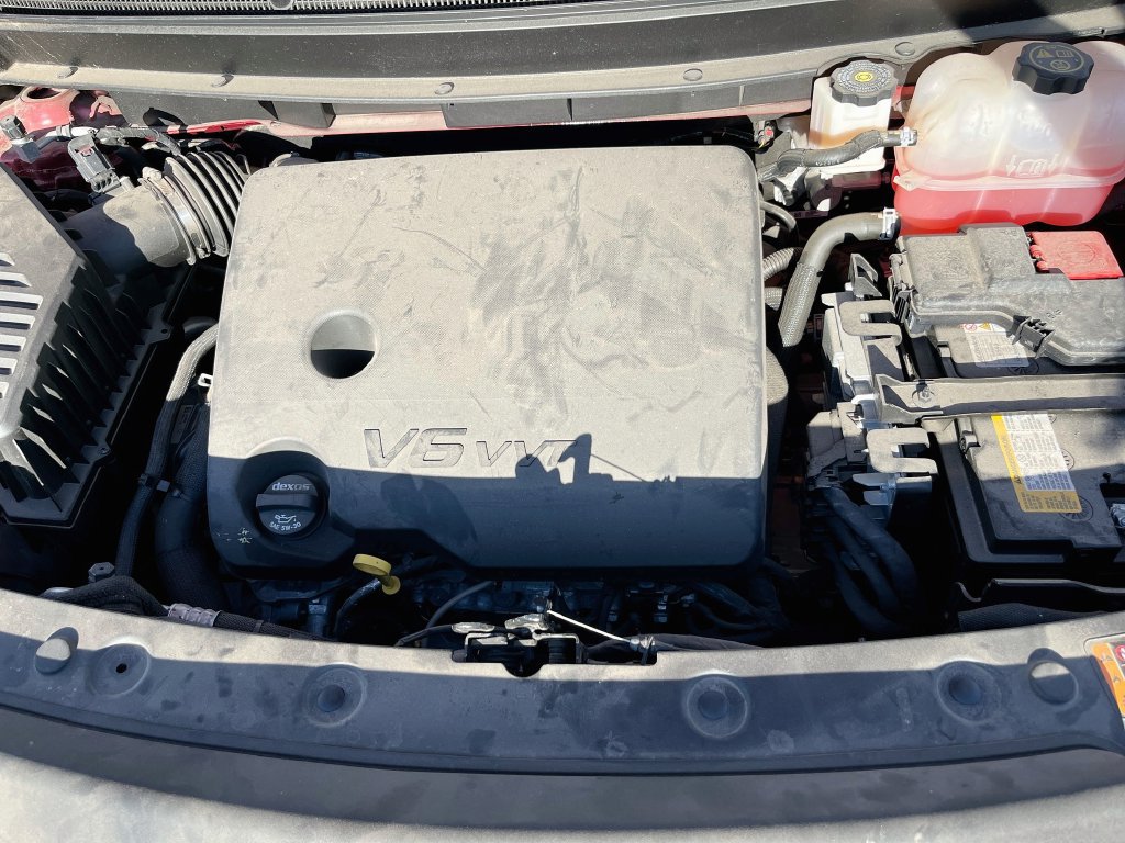 Used 2024 Buick Enclave Essence w/ Experience Buick Package FWD image 31