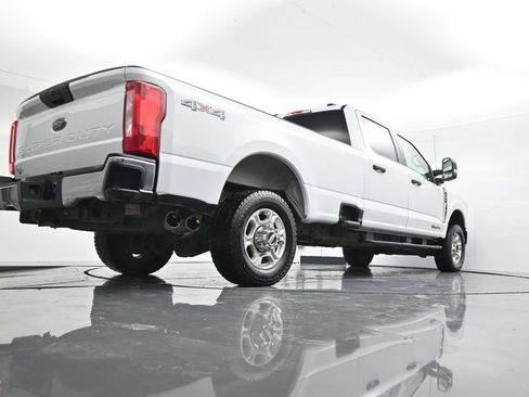 Used 2025 Ford F350 XLT AWD/4WD image 50