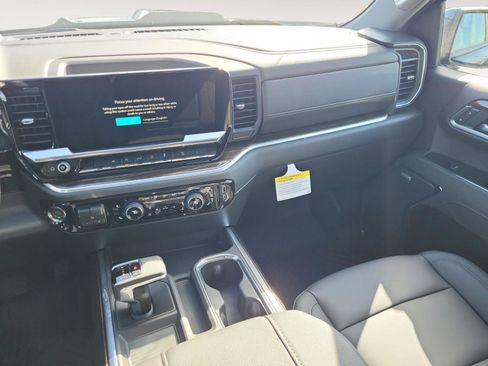 New 2026 Chevrolet Silverado 1500 LT Trail Boss w/ Convenience Package II AWD/4WD image 12