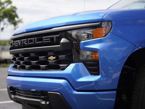 New 2025 Chevrolet Silverado 1500 Custom AWD/4WD image 32