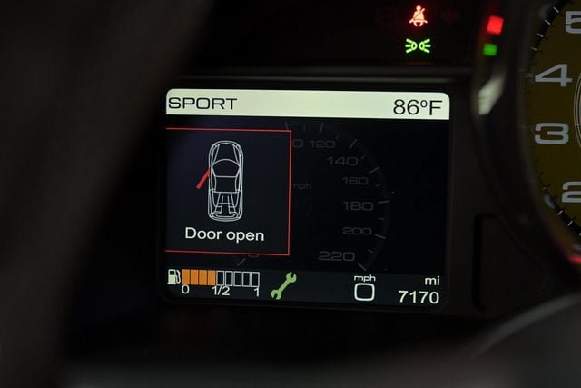Used 2013 Ferrari 458 Spider RWD image 60