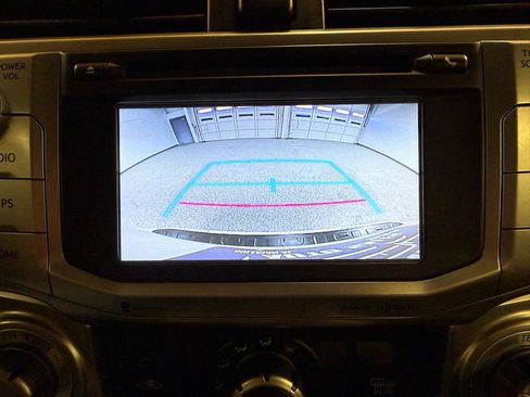 Used 2019 Toyota 4Runner SR5 Premium image 18