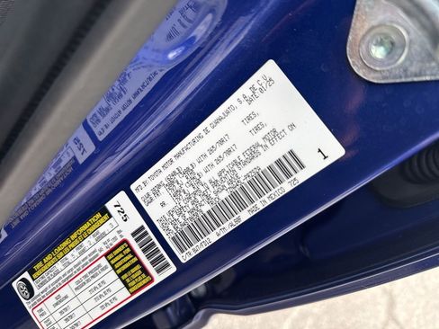 Used 2025 Toyota Tacoma TRD Off-Road image 37