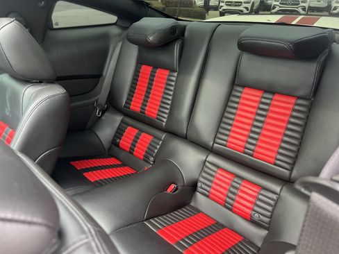 Used 2011 Ford Mustang Shelby GT500 w/ SVT Performance Pkg image 33