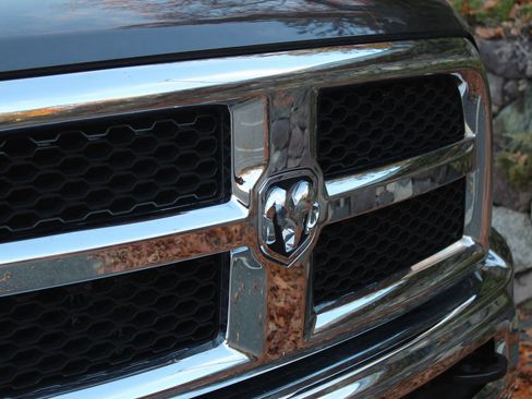 Used 2017 RAM 3500 Tradesman w/ Chrome Appearance Group image 34