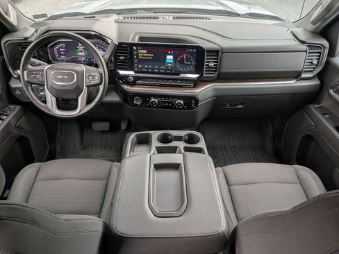 Used 2024 GMC Sierra 1500 Elevation image 10