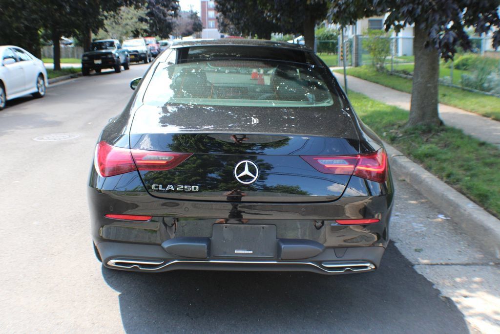 Used 2025 Mercedes-Benz CLA 250 image 7