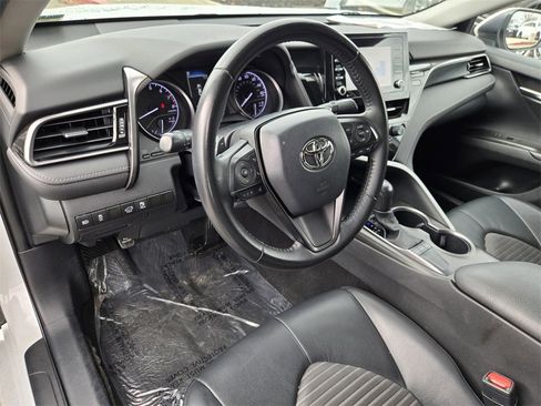 Used 2023 Toyota Camry SE w/ Convenience Package image 18