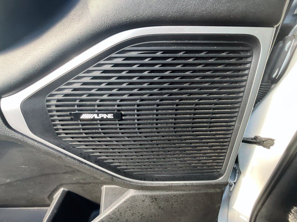 Used 2024 Jeep Wagoneer Series II w/ Flexible Seating Group RWD image 11