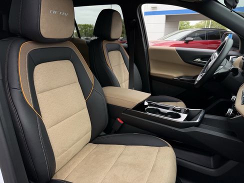 Certified 2026 Chevrolet Equinox ACTIV w/ LPO, Floor Liner Package image 22