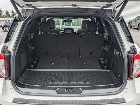 Used 2022 Ford Explorer ST w/ Equipment Group 401A image 31